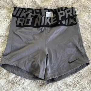 Crosswaist Nike Pro Shorts 4.5” Inseam